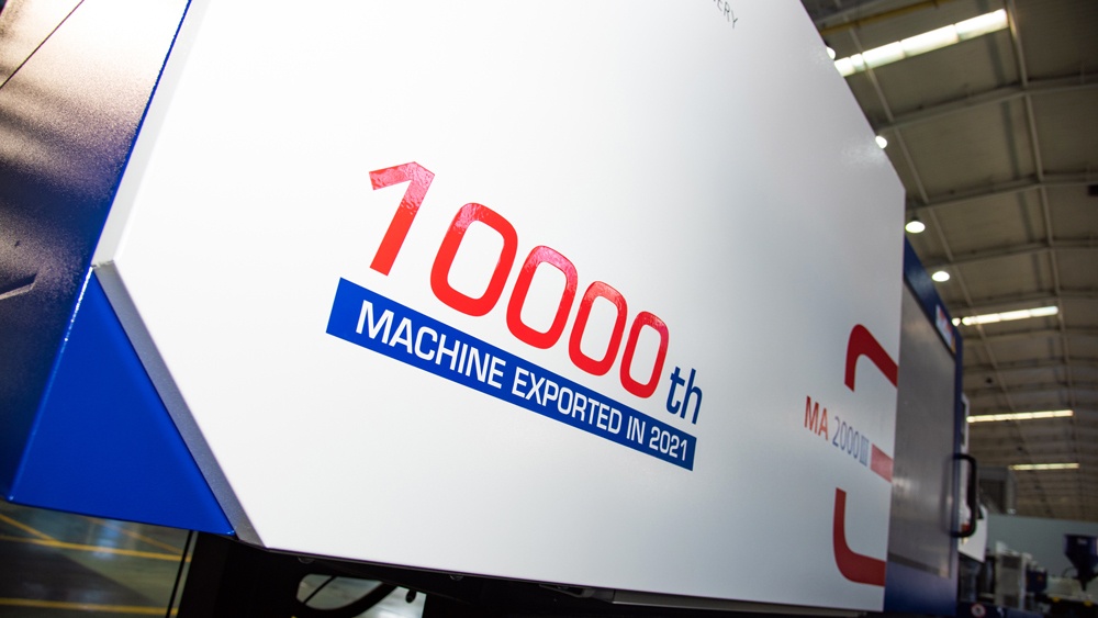 Celebrating the 10,000th export machine