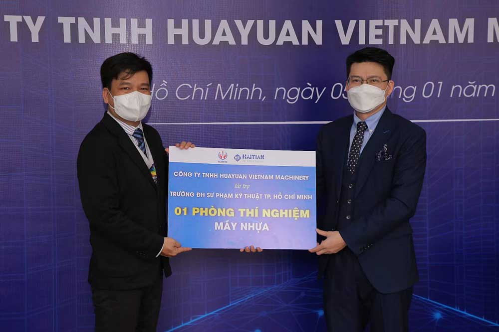 Haitian Vietnam and local University co-found injection molding laboratory